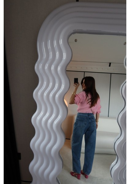 Ön Kısmı Taşlı Paçası Lazer Kesikli Jean fırsatları