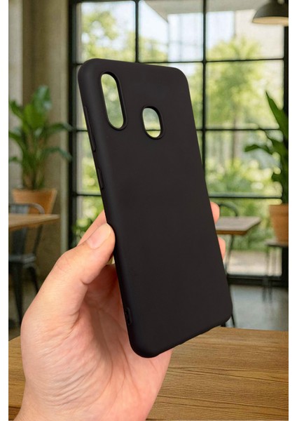 Samsung Galaxy A20 Silikon Darbe Emici Klasik Korumalı Rubber Kılıf modelleri