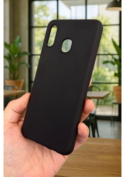 Samsung Galaxy A20 Silikon Darbe Emici Klasik Korumalı Rubber Kılıf fırsatları