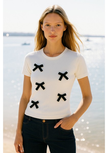 Bisiklet Yaka Fiyonk Detay Kaşkorse Bluz