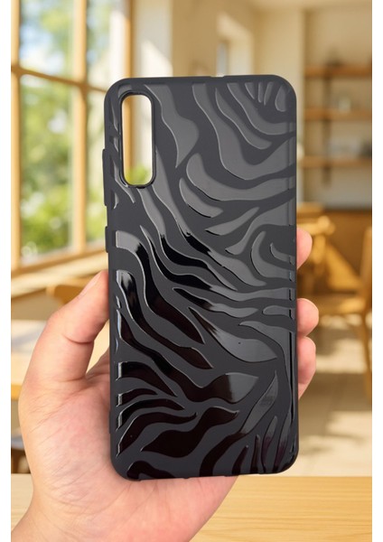 Samsung Galaxy A50 Uyumlu Zebra Desenli Silikon Darbe Emici Klasik Korumalı Rubber Kılıf fiyatları
