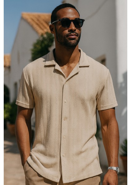Desenli Slim Fit Apaç Yaka Kısa Kollu Erkek Gömlek