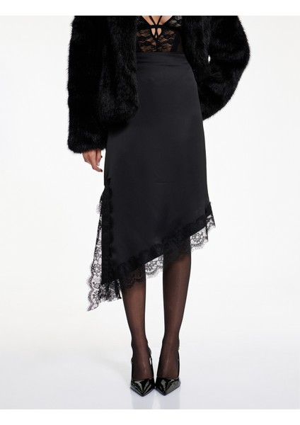 Asimetrik Kesim Dantel Detaylı Midi Saten Etek modelleri