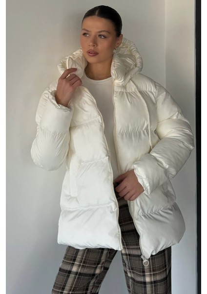 Kadın Kapüşonlu Iç Astarlı Şişme Mont P-00019025 fiyatları