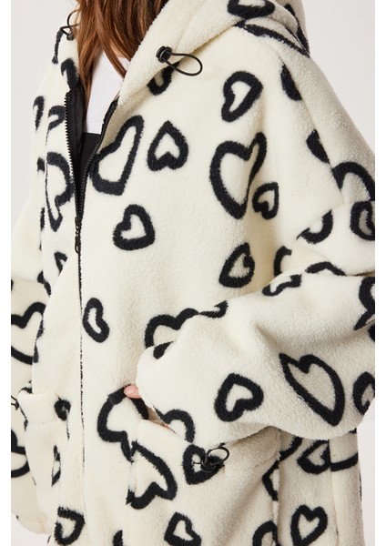 Kapüşonlu Kalpli Oversize Peluş Mont LCI0058 Ekru fırsatları