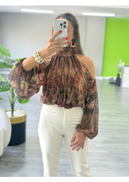 Şal Desenli Omuz Detaylı Bluz fiyatları