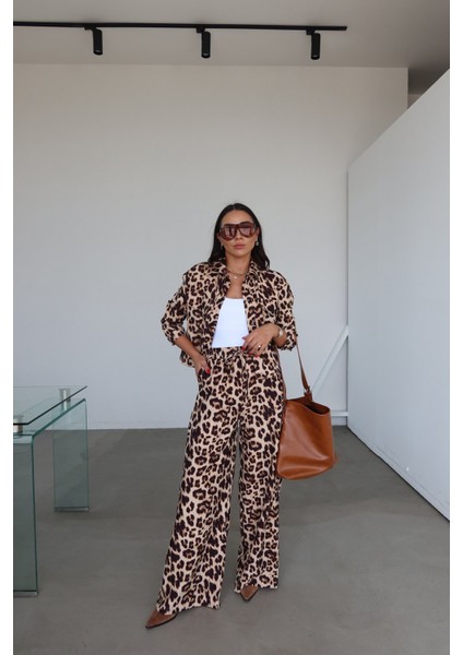 Leopar Desen Çıtçıtlı Ceket Pantolon Takım