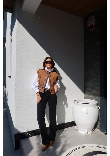 Yıkamalı Geniş Paça Kemerli Jean