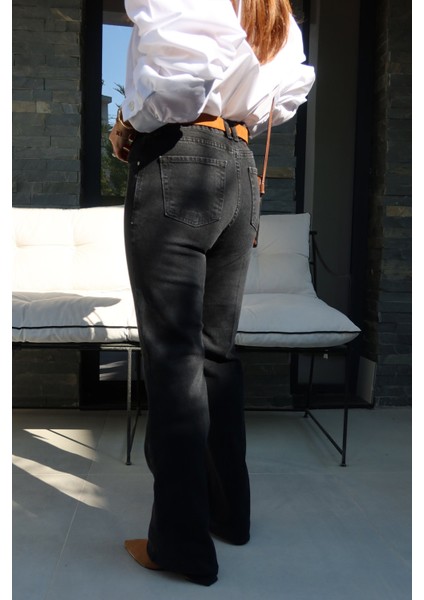 Yıkamalı Geniş Paça Kemerli Jean fırsatları