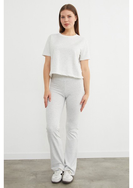 Basic Ribana Yaka Mevsimlik Crop Tişört fırsatları