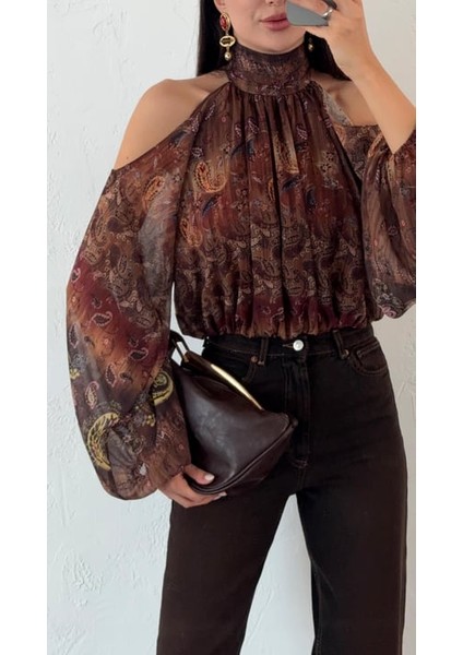 Şal Desenli Omuz Detaylı Bluz