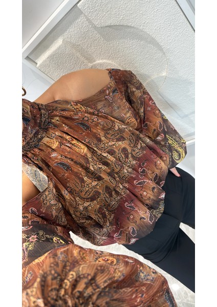 Şal Desenli Omuz Detaylı Bluz modelleri