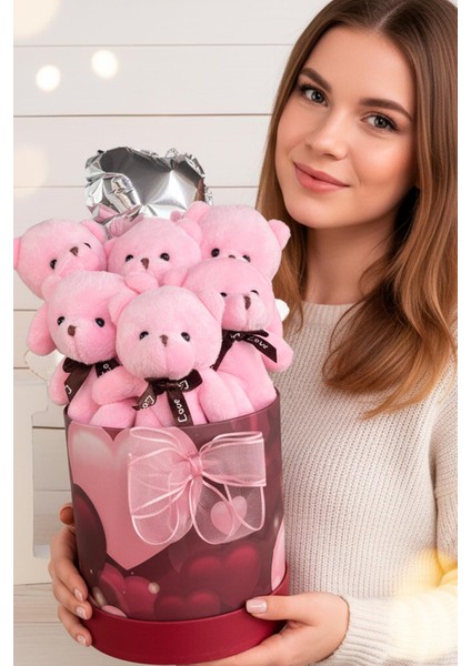 Premium Silindir Kalpli Kırmızı Özel Kutusunda, Kalpli Balonlu 6’lı Pembe Ayıcık Buketi