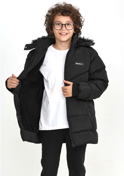 Erkek Çocuk Siyah Kışlık Kapşonlu Mont indirimleri