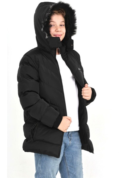 Erkek Çocuk Siyah Kışlık Kapşonlu Mont