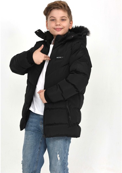 Erkek Çocuk Siyah Kışlık Kapşonlu Mont
