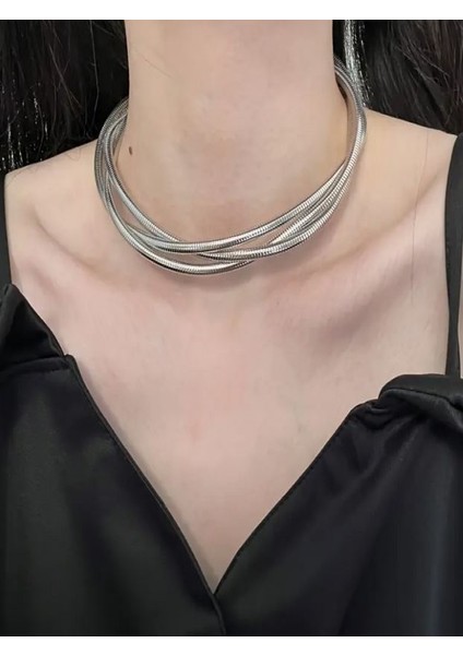 Şık ve Minimalist Gümüş Rengi 3lü Zarif Yılan Kemeri Kolye