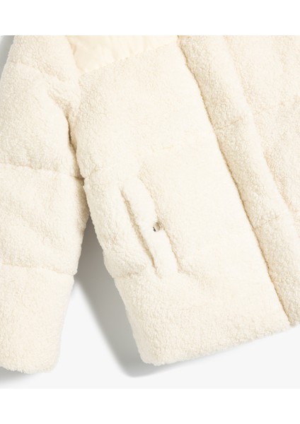 Peluş Ceket Dik Yaka Fermuarlı Cep Detaylı