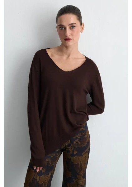 V Yaka Rahat Kesim Yün Triko - Kahverengi fiyatları