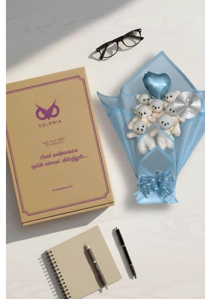 Öğretmen'e Hediye: Atatürk Temalı Aynalı Kalpli Balonlu 7’li Mavi Ayıcık Buketi-24 Kasım Öğretmenler Günü Hediyesi modelleri