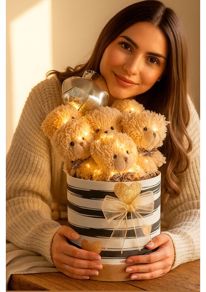 Premium Silindir Hediye Kutusunda, Kalp Balonlu LED Işıklı 6’lı Taba Ayıcık Buketi,öğretmenler Günü Hediyesi - Sınıf Öğretmenine Hediye