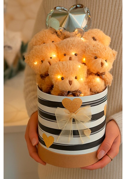 Premium Silindir Hediye Kutusunda, Kalp Balonlu LED Işıklı 6’lı Taba Ayıcık Buketi,öğretmenler Günü Hediyesi - Sınıf Öğretmenine Hediye fırsatları