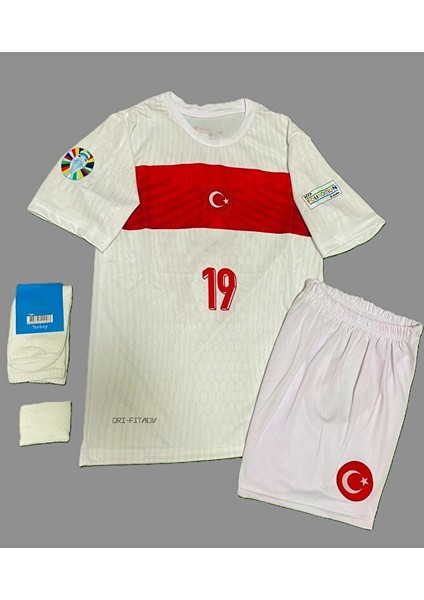Kenan Yıldız Türkiye Milli Takımı Euro 2024 Iç Saha Çocuk Forması 4'lü Set fiyatları