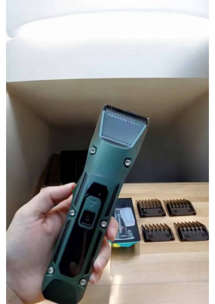 Tıraş Makinesi Dijital Göstergeli Turbo Motor Paslanmaz Çelik - M960R135-K53960 fırsatları