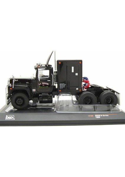 1:43 Ixo 1966 Mack R-Series With Rear Cabin modelleri