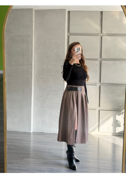 Ekoseli Kemer Detaylı Midi Etek fırsatları