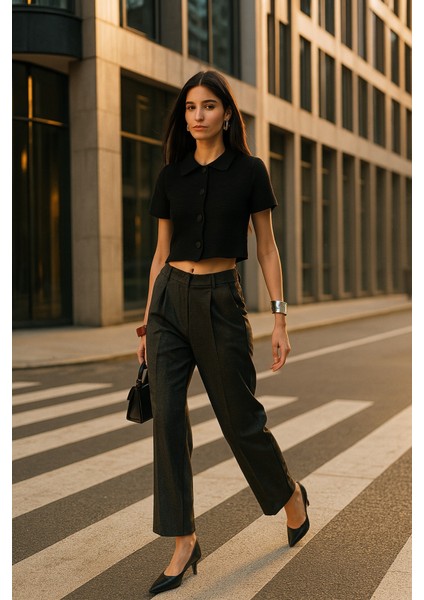 Bebe Yaka Düğmeli Bluz