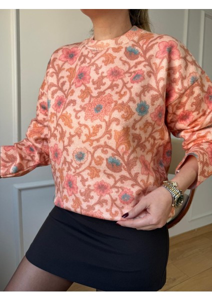 Somon Çiçek Desenli Kazak