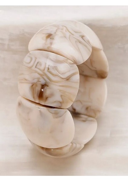 Zarif ve Sade Akrilik Boncuk Bileklik modelleri