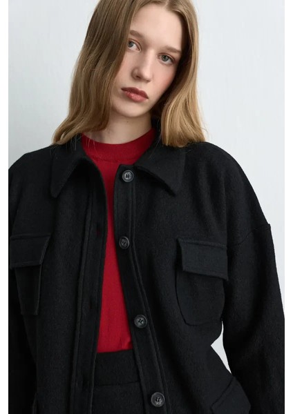 Cepli Yün Gömlek Ceket - Siyah fırsatları