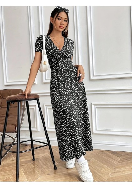 Kadın Kısa Kollu Kruvaze Yakalı Çiçek Desenli Süprem Elbise