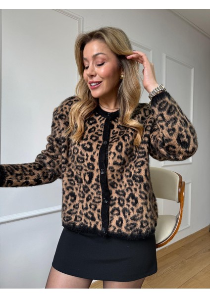 Leopar Desenli Sakallı Hırka