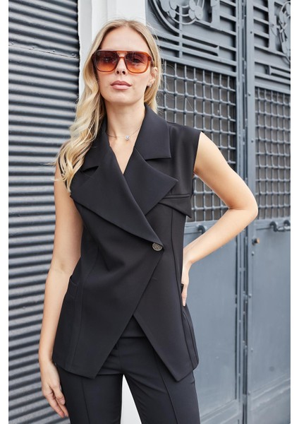 Kadın Geniş Yakalı Cepli Kruvaze Düğmeli Hafif Esnek Kumaş Şık Yelek-Siyah fiyatları