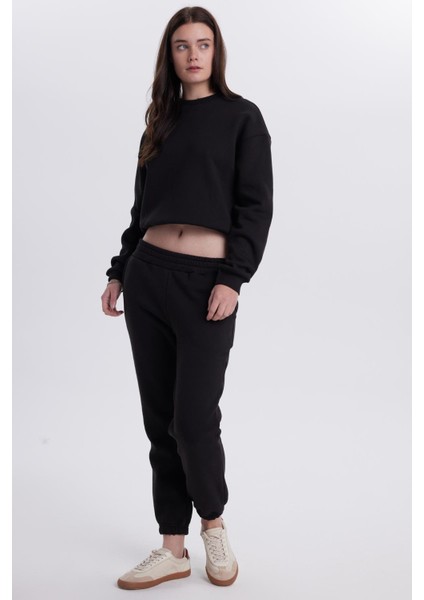 Kadın Regular Fit Pamuklu 3 Iplik Yumuşak Dokulu Içi Polarlı Bisiklet Yaka Siyah Eşofman Takımı indirimleri