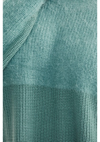Oversize Yumuşak Dokulu Triko Kazak - Mint indirimleri