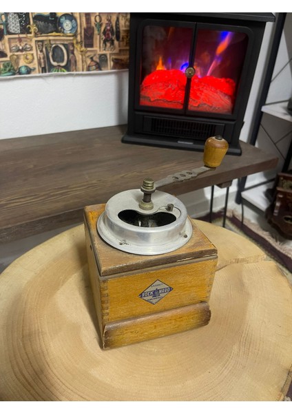 Antika Kahve Değirmeni