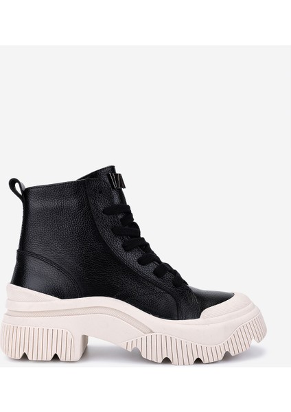 Kadın Hakiki Deri Siyah Floter Casual Bot 154 5989 Bn Bot SK25-26 Sıyah Fltr