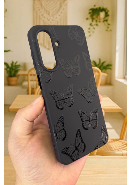 Samsung Galaxy A26 Uyumlu Siyah Kelebek Desenli Silikon Darbe Emici Klasik Korumalı Rubber Kılıf fırsatları