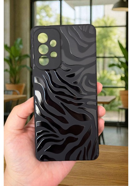 Samsung Galaxy A73 Uyumlu Zebra Desenli Silikon Darbe Emici Klasik Korumalı Rubber Kılıf fiyatları