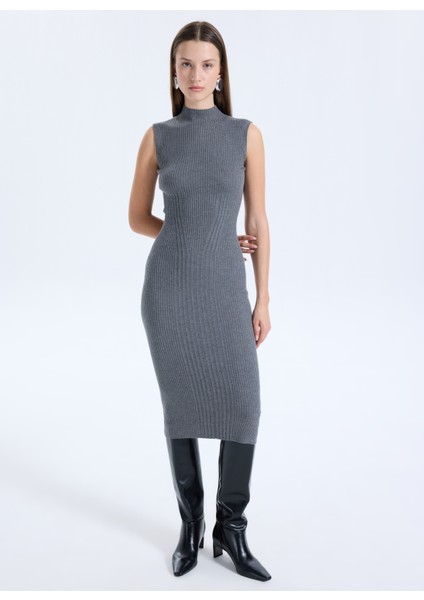 Dik Yaka Düz Antrasit Standart Kadın Elbise Julia Kadın Ipek Kaşmir Karışımlı T fiyatları