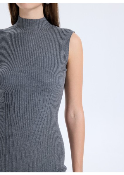 Dik Yaka Düz Antrasit Standart Kadın Elbise Julia Kadın Ipek Kaşmir Karışımlı T fırsatları