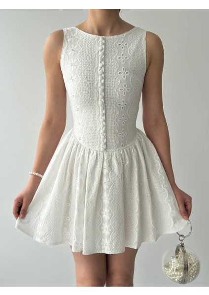 Yema Düğme Detaylı Elbise fiyatları