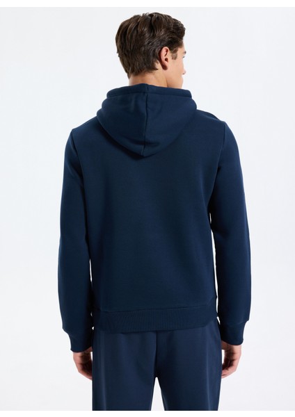 Kapüşon Yaka Koyu Lacivert Erkek Sweatshırt 261 Lcm 241060 Greg K. Lacivert indirimleri