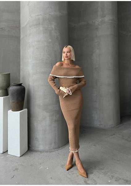 Madonna Yaka Kadın Triko Midi Elbise Ekru