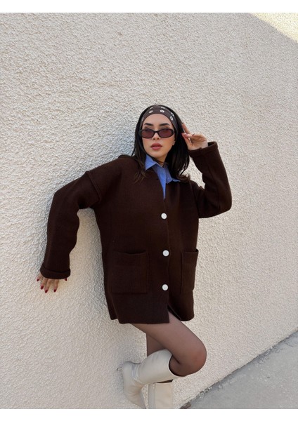 Kadın Kahve Oversize Taşlı Düğmeli Cepli Uzun Hırka 38 fiyatları