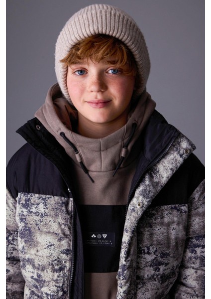 Erkek Çocuk 8-18 Yaş Desenli Şişme Mont Siyah fiyatları